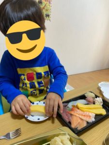 おうちdeくら寿司セットで自粛中も子供と一緒に楽しくご飯 | 新型コロナウィルス